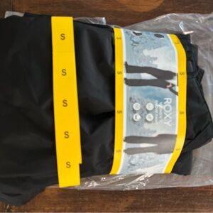 Roxy Woman’s Black Snow Pants